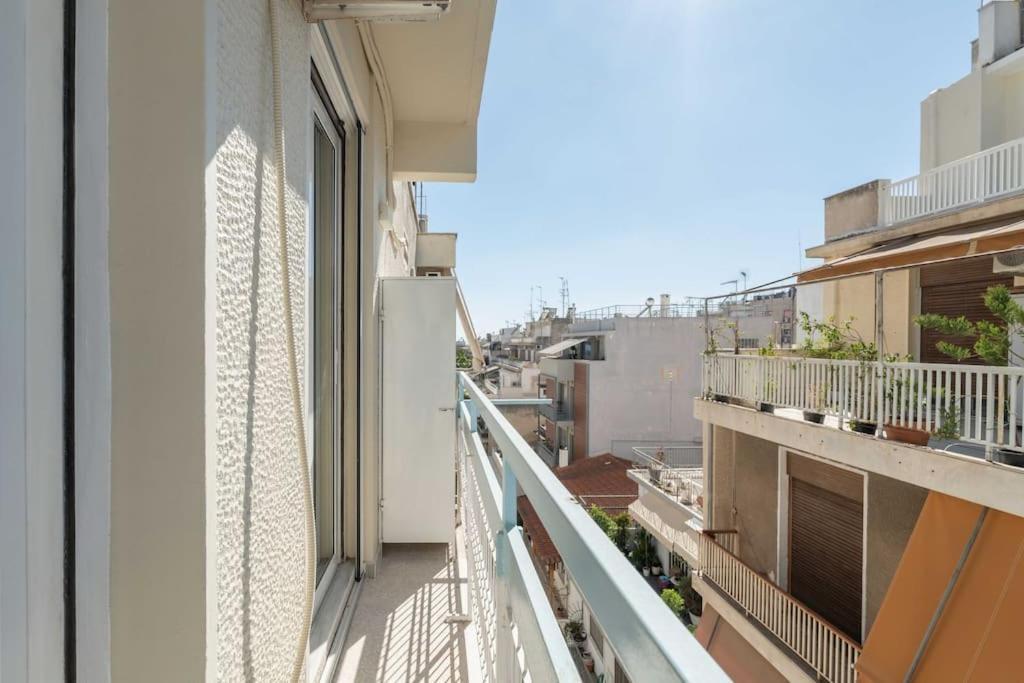 Bright & Airy 2Bd Apt Close To National Garden Афины Экстерьер фото